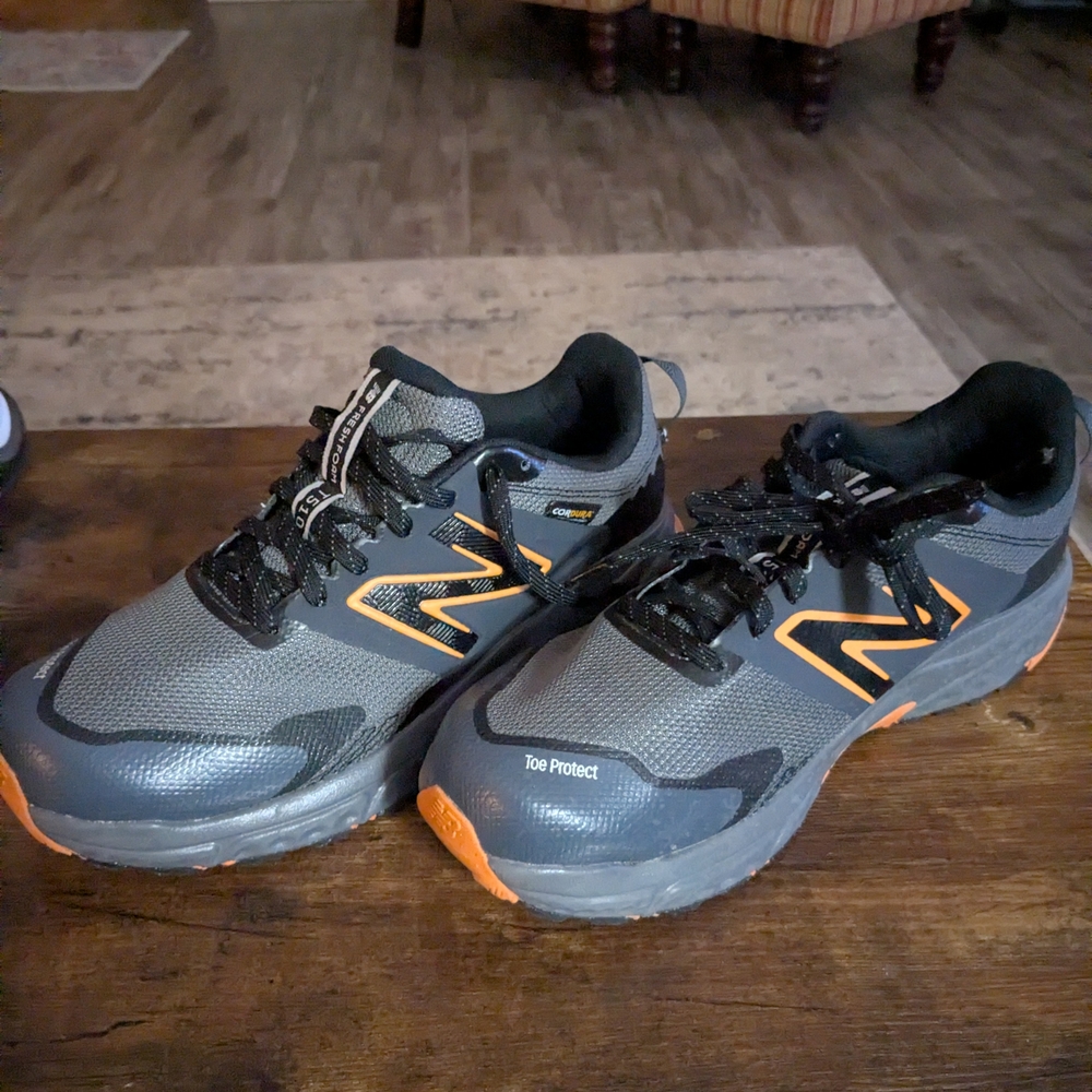 New Balance Men's Gray and Orange Running Shoes